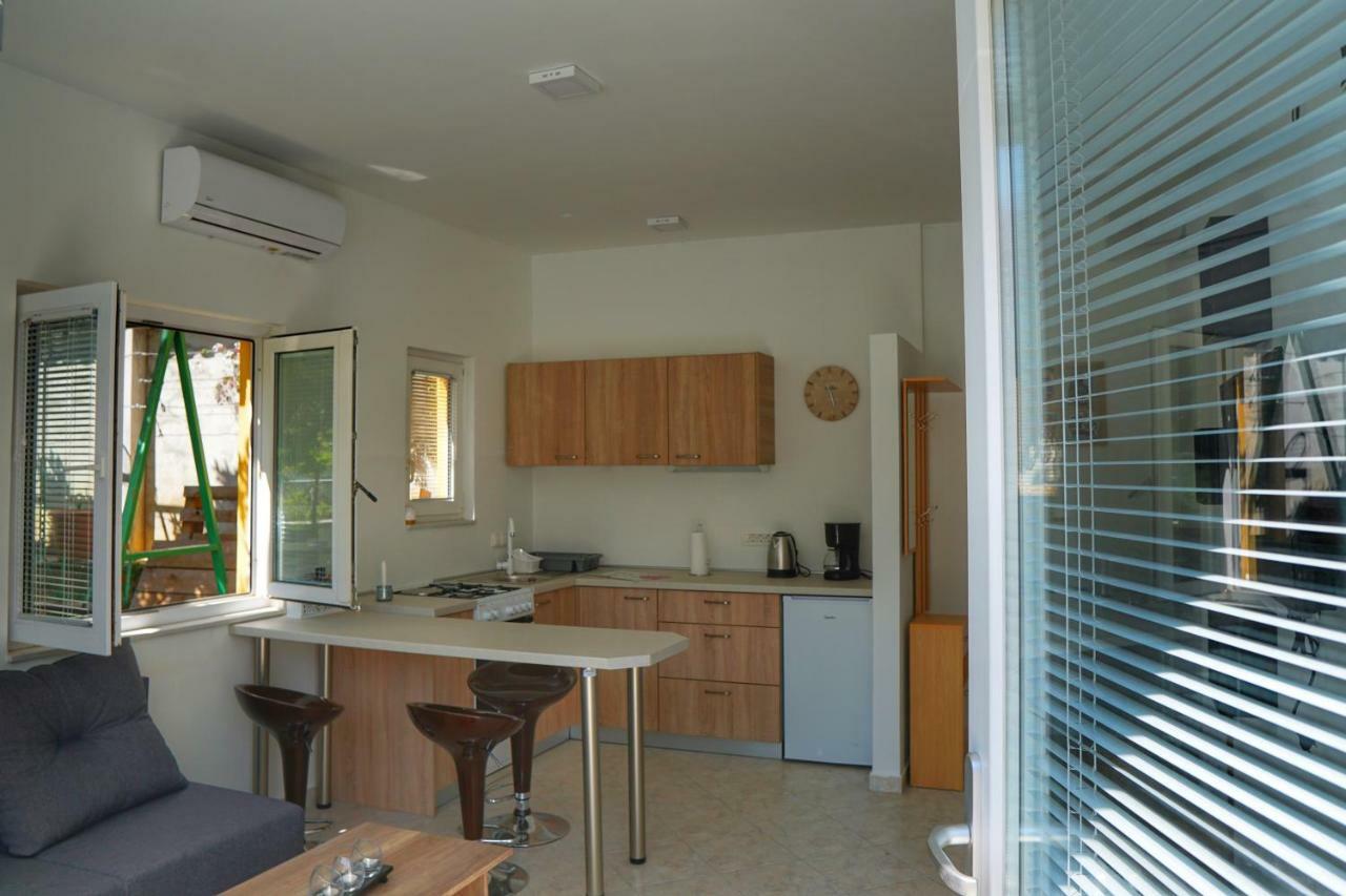 شقة زادار  في Apartman Cro Garden المظهر الخارجي الصورة